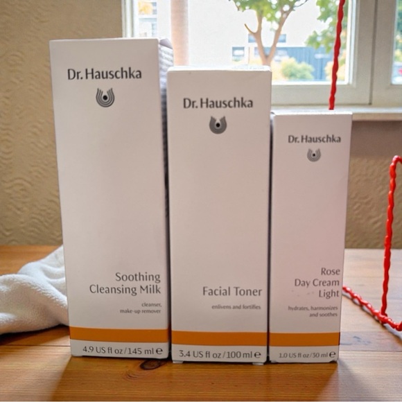 Dr. HAUSCHKA Other - Dr. HAUSCHKA 3 piece Skincare Set Bundle.
100 % Organic.